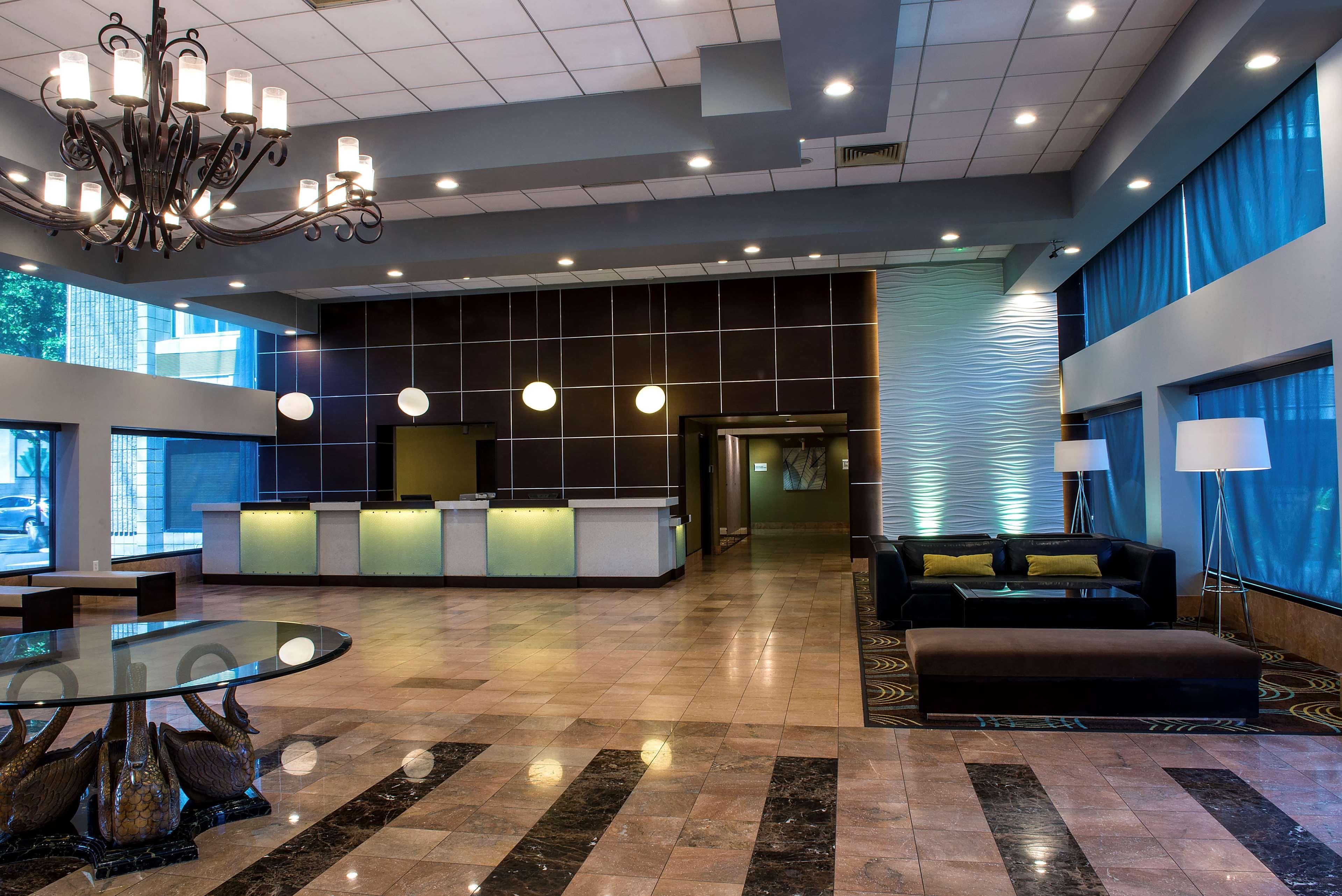 Doubletree By Hilton Whittier Hotel Exterior photo